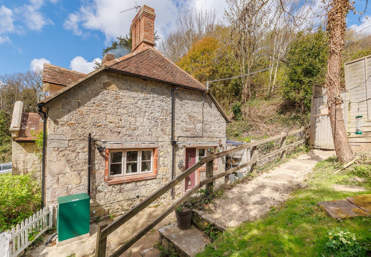 Cottage in Shanklin - 1 Apse Castle Cottages, Shanklin,  Isle of Wight.