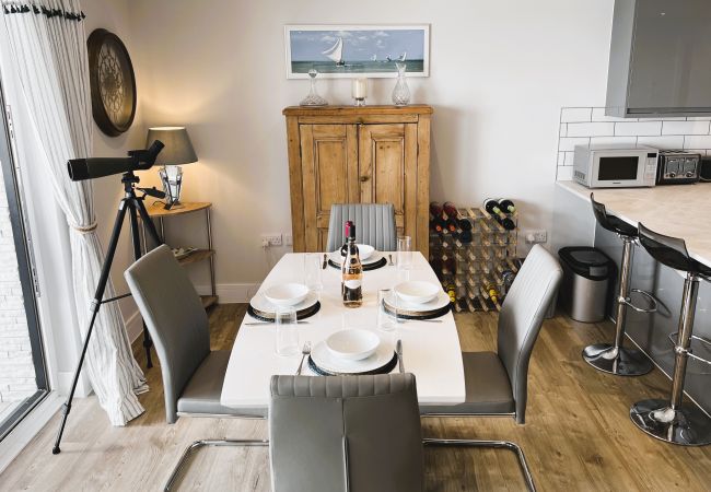 Apartment in Sandown - 25 Breakwaters , The Isle of Wight. Apartment in Sandown - 25 Breakwaters , The Isle of Wight.