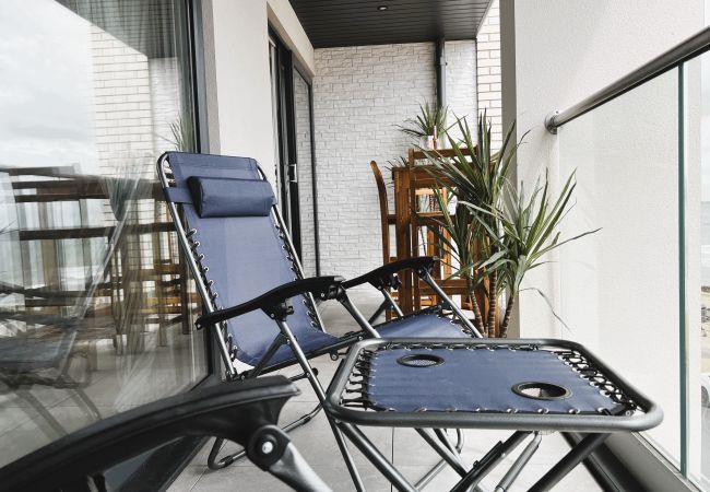 Apartment in Sandown - 25 Breakwaters , The Isle of Wight. Apartment in Sandown - 25 Breakwaters , The Isle of Wight.