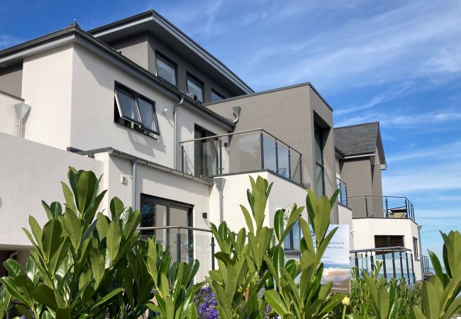 Apartment in Shanklin - 4 The Bayhouse, The Isle of Wight.  Apartment in Shanklin - 4 The Bayhouse, The Isle of Wight.