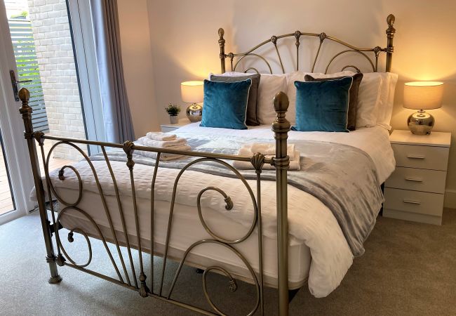 Apartment in Shanklin - 4 The Bayhouse, The Isle of Wight.  Apartment in Shanklin - 4 The Bayhouse, The Isle of Wight.