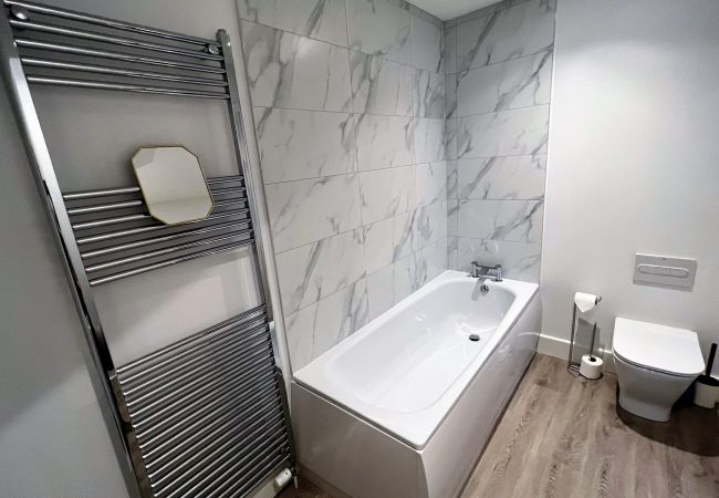 Apartment in Shanklin - 4 The Bayhouse, The Isle of Wight.  Apartment in Shanklin - 4 The Bayhouse, The Isle of Wight.