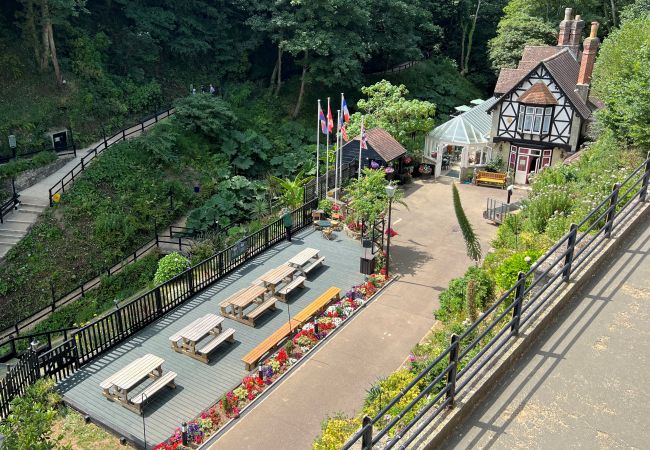 Apartment in Shanklin - 4 The Bayhouse, The Isle of Wight.  Apartment in Shanklin - 4 The Bayhouse, The Isle of Wight.