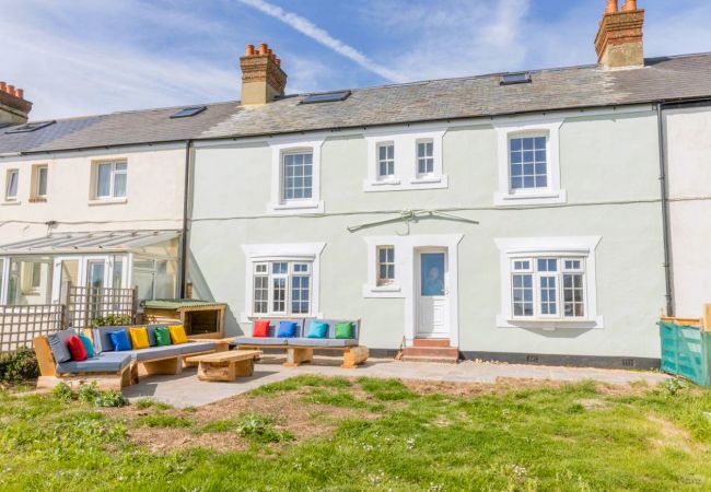 Cottage in Atherfield - Coastguard Cottage, The Isle of Wight.  Cottage in Atherfield - Coastguard Cottage, The Isle of Wight.