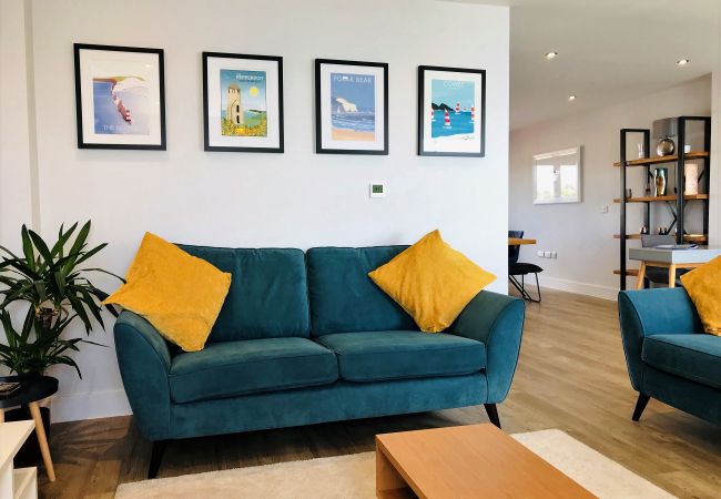 Terraced House in Sandown - Colonels House, The Isle of Wight. Terraced House in Sandown - Colonels House, The Isle of Wight.