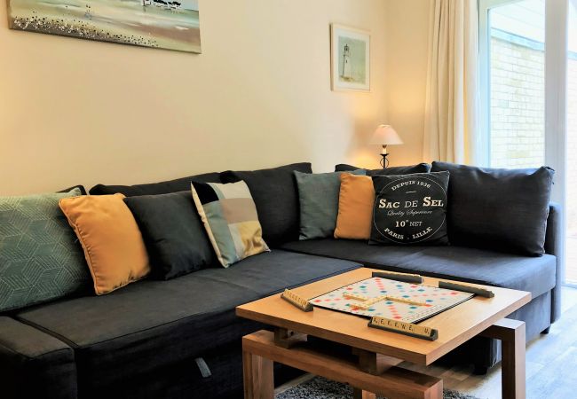 House in Wootton Bridge - Creekside Cottage, The Isle of Wight. House in Wootton Bridge - Creekside Cottage, The Isle of Wight.