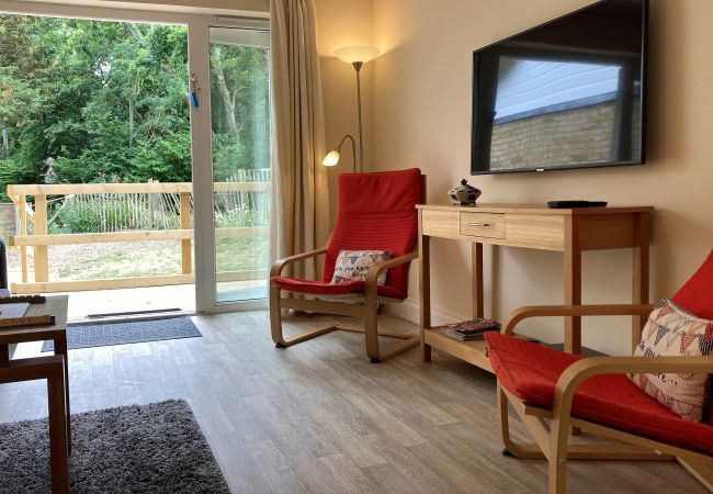 House in Wootton Bridge - Creekside Cottage, The Isle of Wight. House in Wootton Bridge - Creekside Cottage, The Isle of Wight.