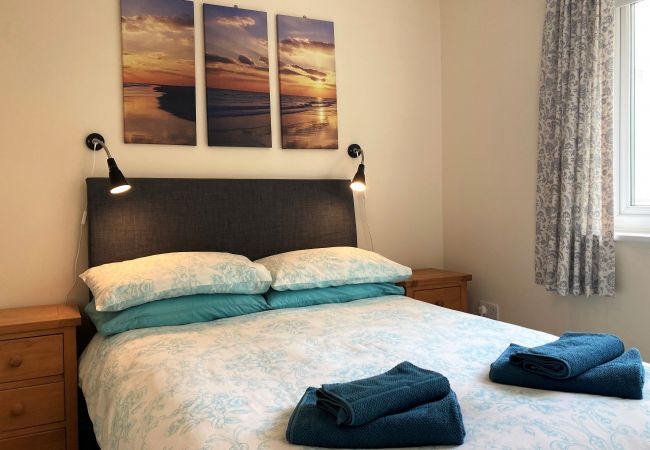 House in Wootton Bridge - Creekside Cottage, The Isle of Wight. House in Wootton Bridge - Creekside Cottage, The Isle of Wight.