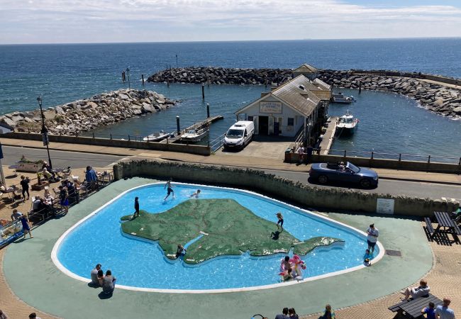 Apartment in Ventnor - Flat 2, 1 Alexandra Gardens, The Isle of Wight.  Apartment in Ventnor - Flat 2, 1 Alexandra Gardens, The Isle of Wight.