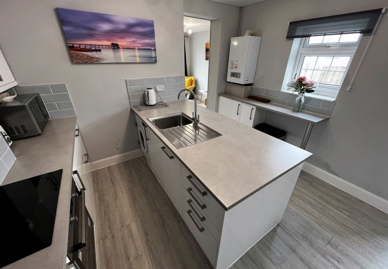 Cottage in East Cowes - Kema Cottage, The Isle of Wight. 