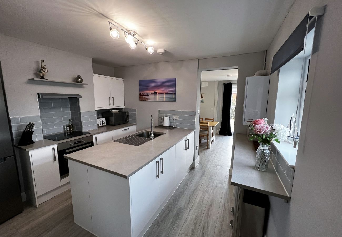 Cottage in East Cowes - Kema Cottage, The Isle of Wight. 
