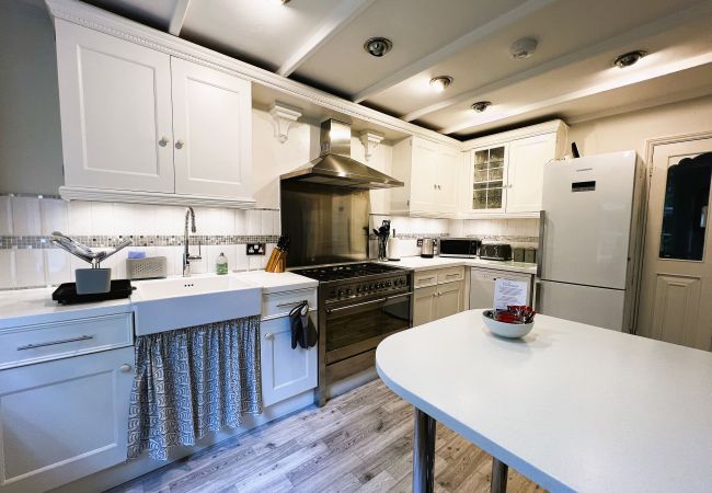 House in Ryde - Middle Lodge, The Isle of Wight. House in Ryde - Middle Lodge, The Isle of Wight.