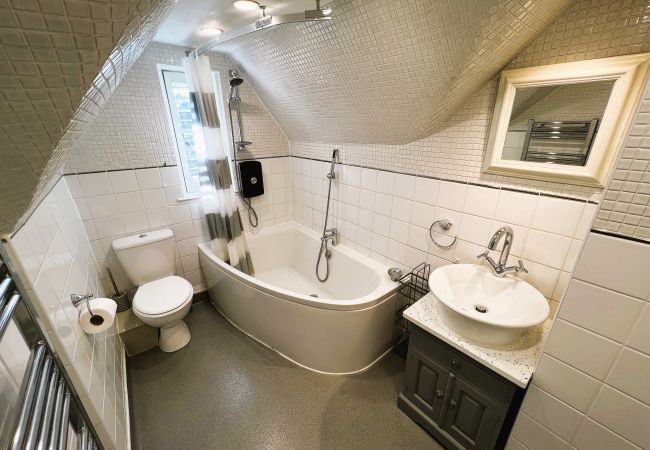 House in Ryde - Middle Lodge, The Isle of Wight. House in Ryde - Middle Lodge, The Isle of Wight.