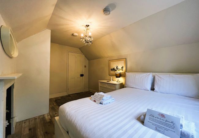 House in Ryde - Middle Lodge, The Isle of Wight. House in Ryde - Middle Lodge, The Isle of Wight.