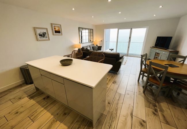 Apartment in Sandown - Sandy Shores, The Isle of Wight. 