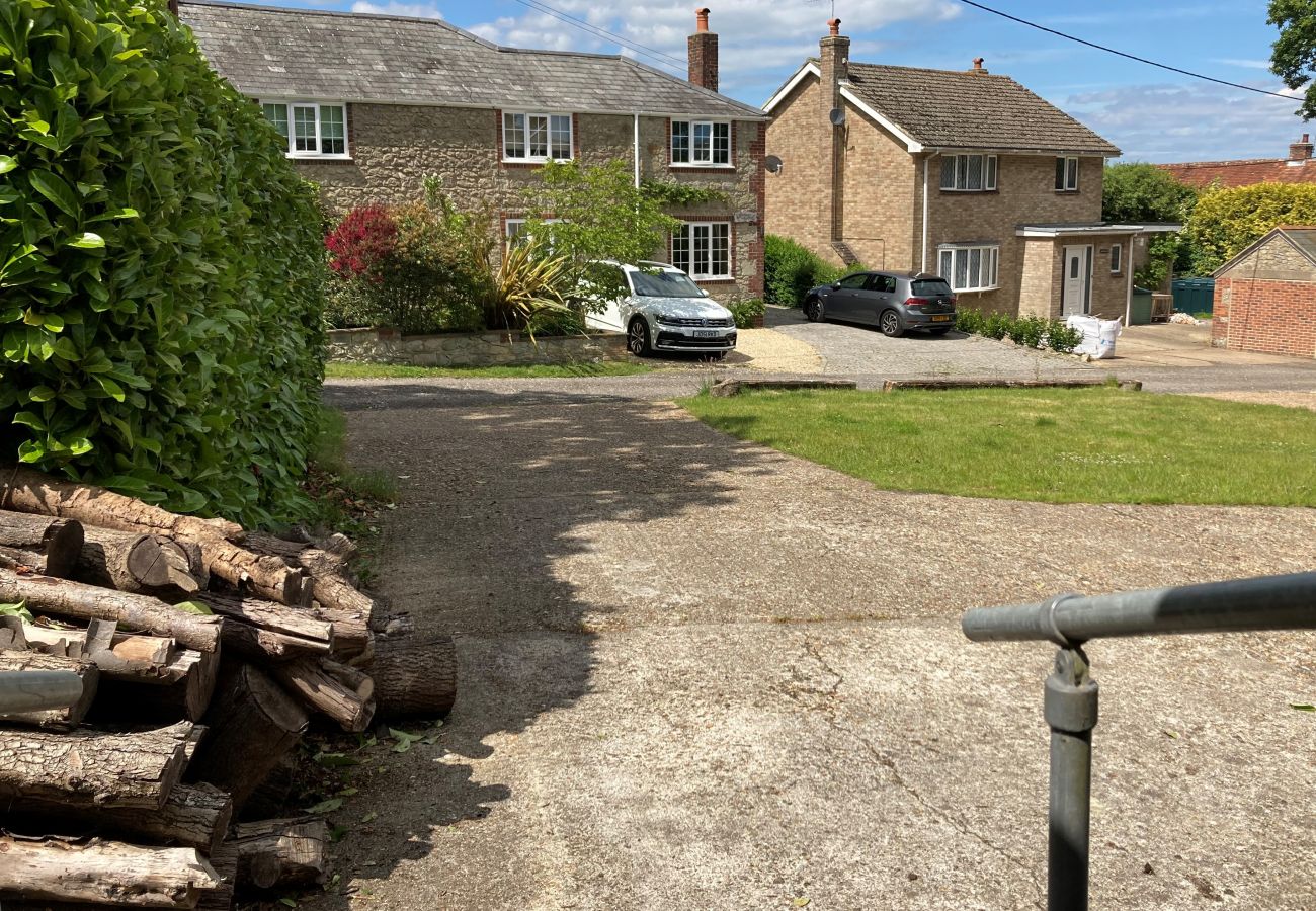 Bungalow in Rookley - Squirrels Nest, The Isle of Wight. 