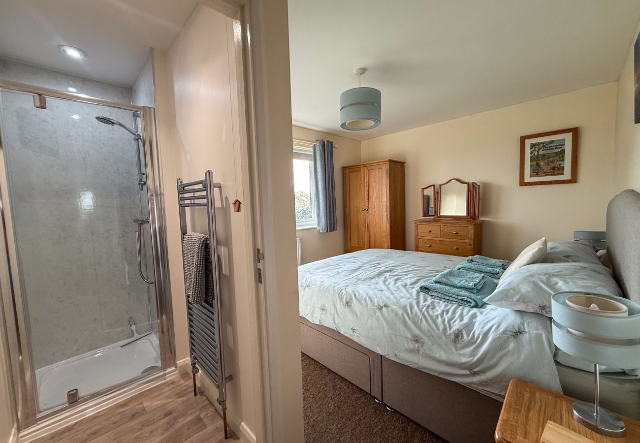 Bungalow in Seaview - Willow-Oak, The Isle of Wight. 