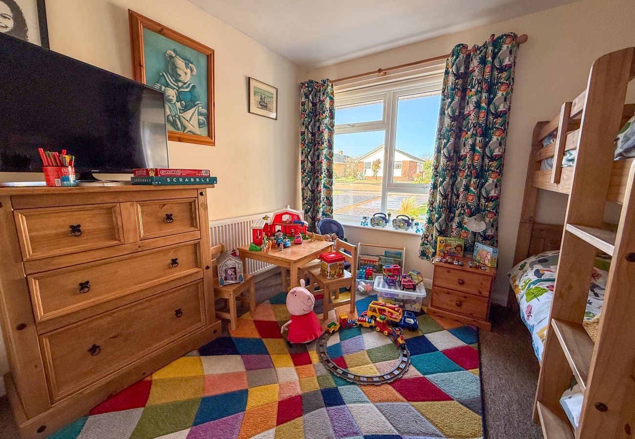 Bungalow in Seaview - Willow-Oak, The Isle of Wight. 