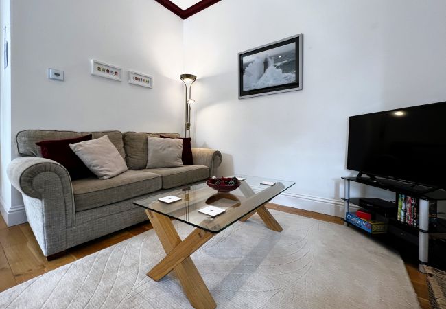 Apartment in Shanklin - 6 Shanklin Manor, The Isle of Wight. Apartment in Shanklin - 6 Shanklin Manor, The Isle of Wight.