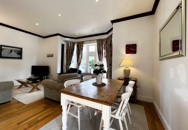 Apartment in Shanklin - 6 Shanklin Manor, The Isle of Wight. Apartment in Shanklin - 6 Shanklin Manor, The Isle of Wight.