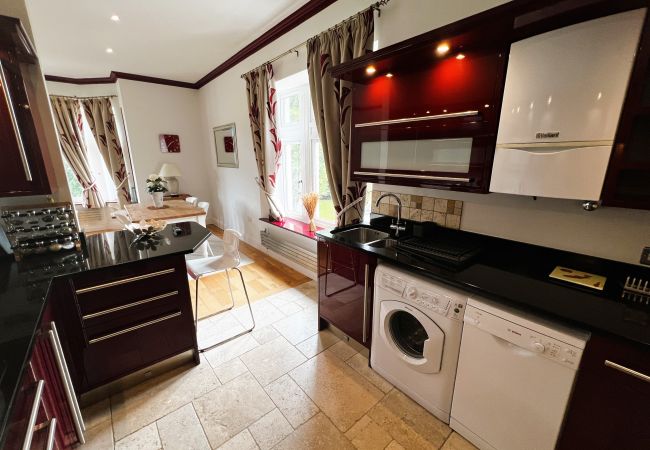 Apartment in Shanklin - 6 Shanklin Manor, The Isle of Wight. Apartment in Shanklin - 6 Shanklin Manor, The Isle of Wight.