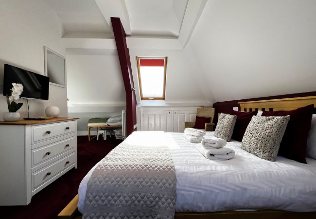 Apartment in Shanklin - 6 Shanklin Manor, The Isle of Wight. Apartment in Shanklin - 6 Shanklin Manor, The Isle of Wight.