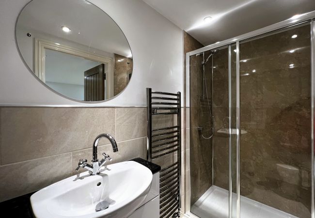 Apartment in Shanklin - 2 Shanklin Manor, The Isle of Wight. Apartment in Shanklin - 2 Shanklin Manor, The Isle of Wight.