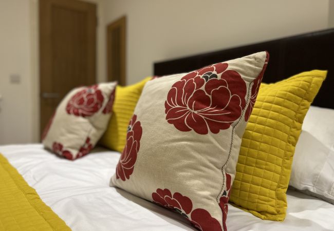 Apartment in Shanklin - 2 Shanklin Manor, The Isle of Wight. Apartment in Shanklin - 2 Shanklin Manor, The Isle of Wight.