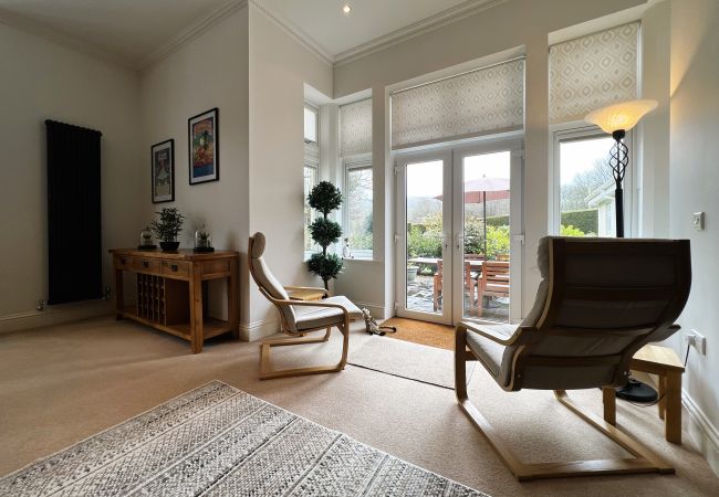 Apartment in Shanklin - 2 Shanklin Manor, The Isle of Wight. Apartment in Shanklin - 2 Shanklin Manor, The Isle of Wight.