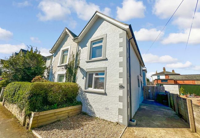 House in Shanklin - Hope Cottage, The Isle of Wight.