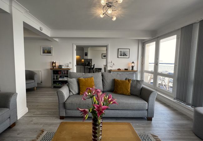 Apartment in Sandown - Belle Vue, The Isle of Wight. Apartment in Sandown - Belle Vue, The Isle of Wight.