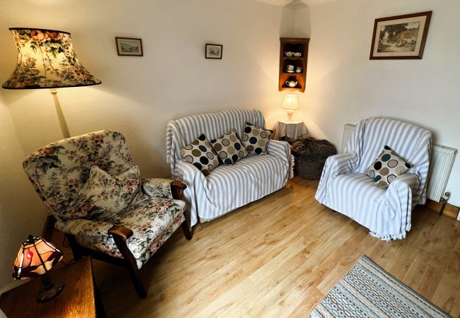 Cottage in Brading - Charnwood Cottage, The Isle of Wight.  Cottage in Brading - Charnwood Cottage, The Isle of Wight.