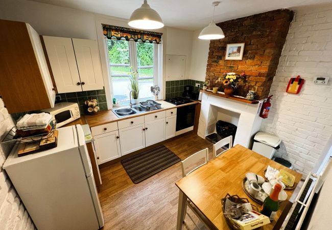 Cottage in Brading - Charnwood Cottage, The Isle of Wight.  Cottage in Brading - Charnwood Cottage, The Isle of Wight.