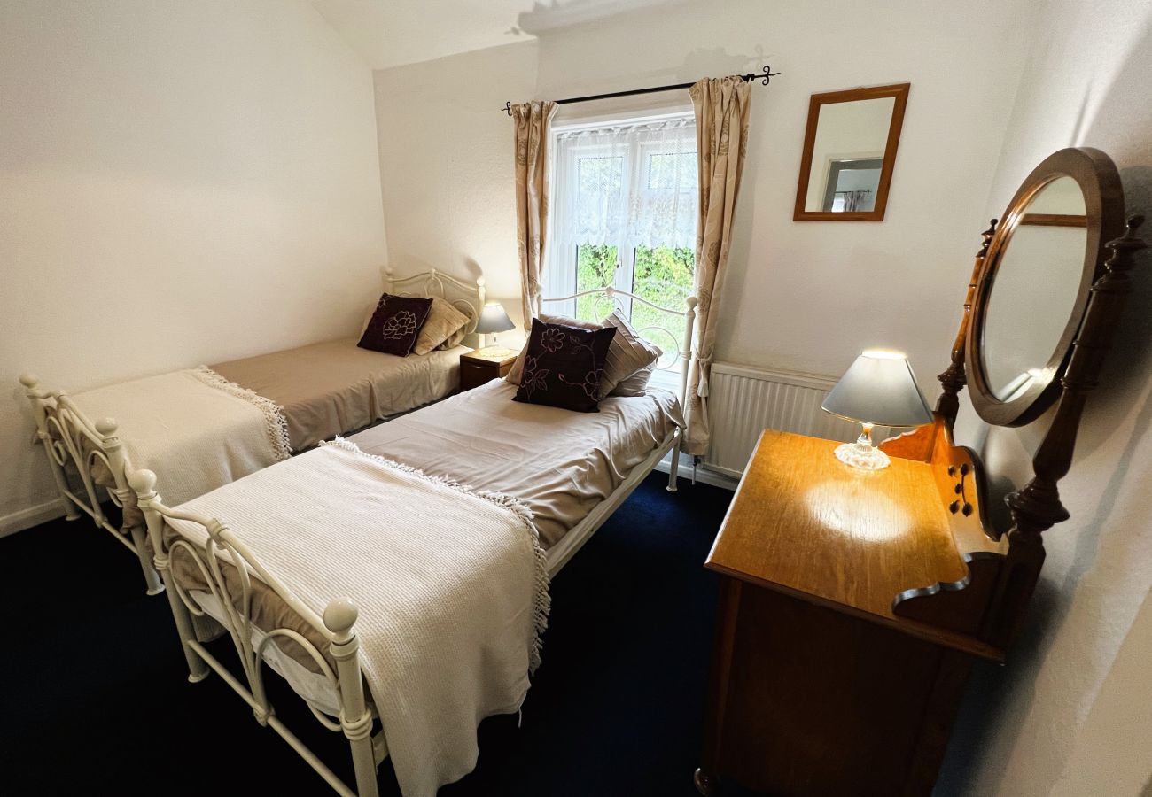 Cottage in Brading - Charnwood Cottage, The Isle of Wight. 