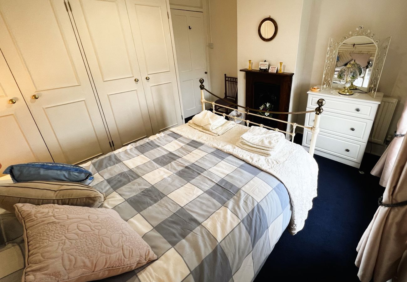 Cottage in Brading - Charnwood Cottage, The Isle of Wight. 