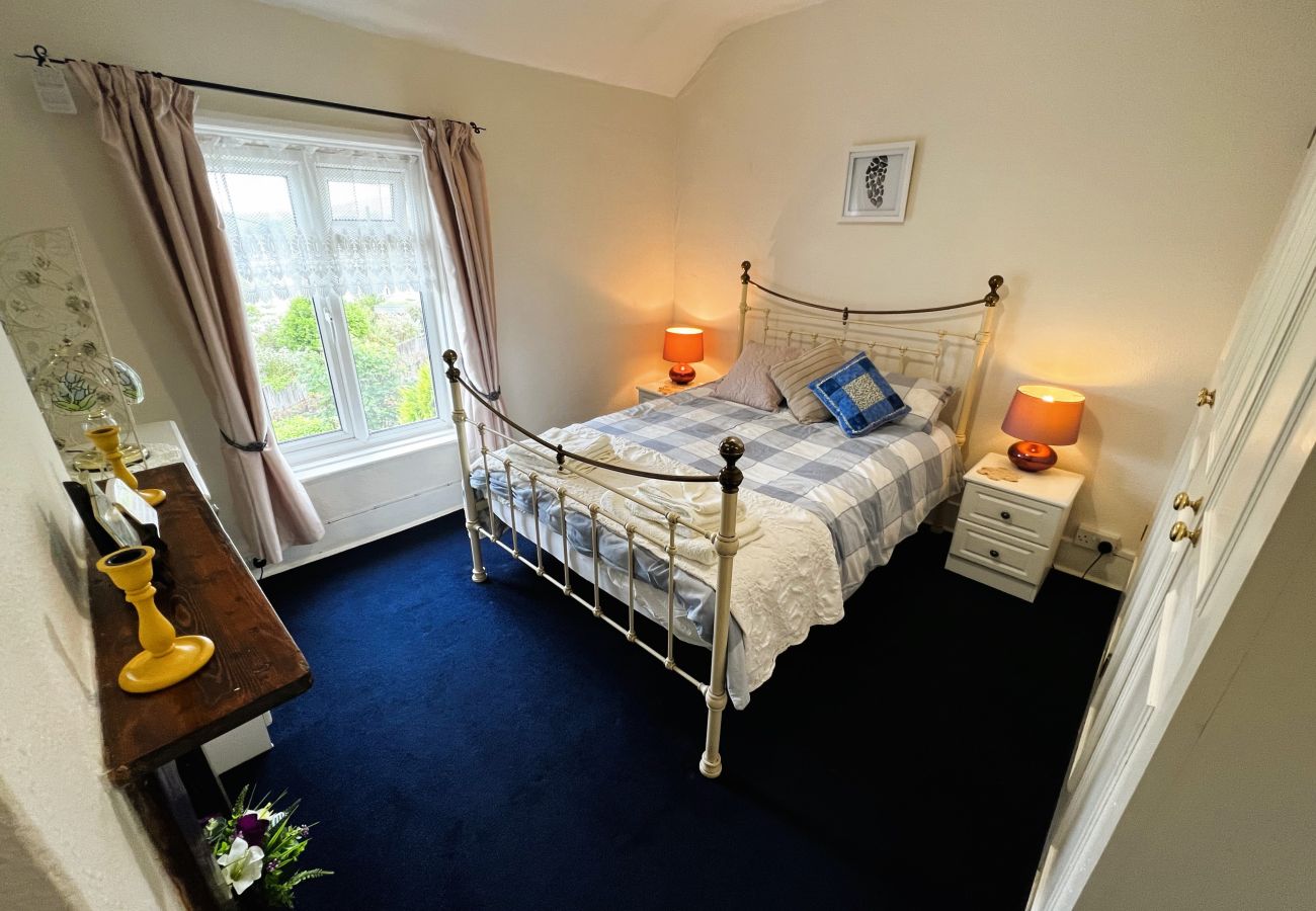 Cottage in Brading - Charnwood Cottage, The Isle of Wight. 