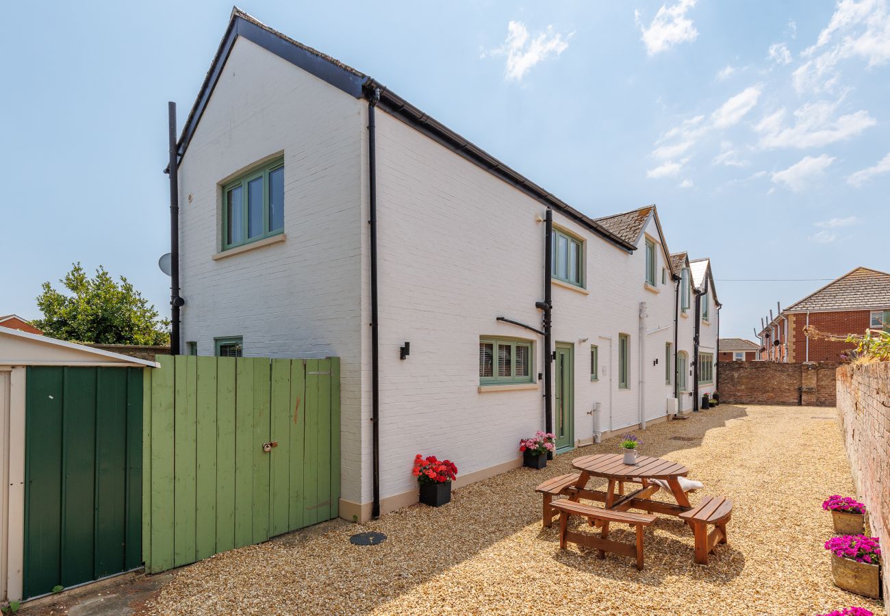 Cottage in Sandown - Coach House Annexe, The Isle of Wight. 