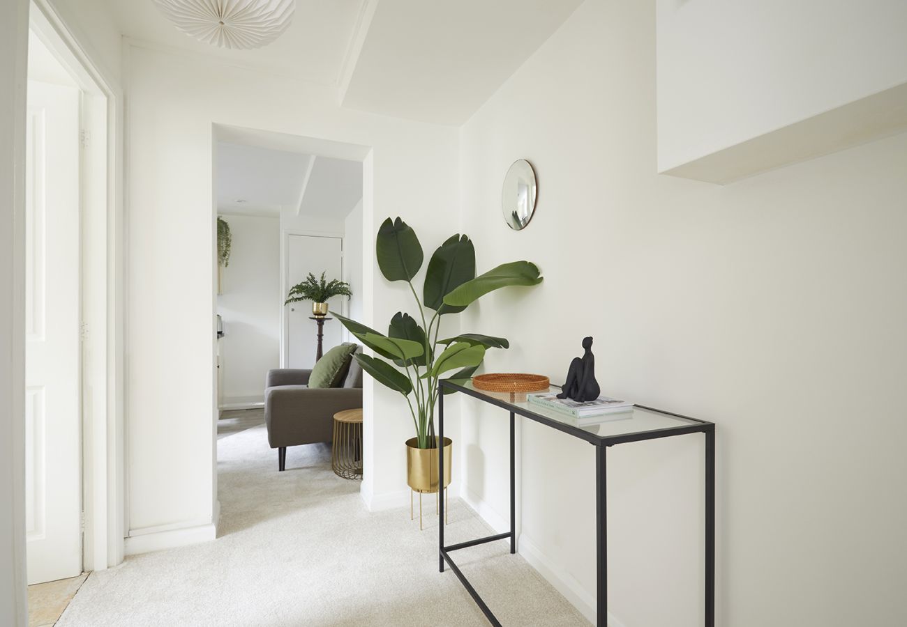 Apartment in Ryde - Wrafton House, Apartment 1, The Isle of Wight. 