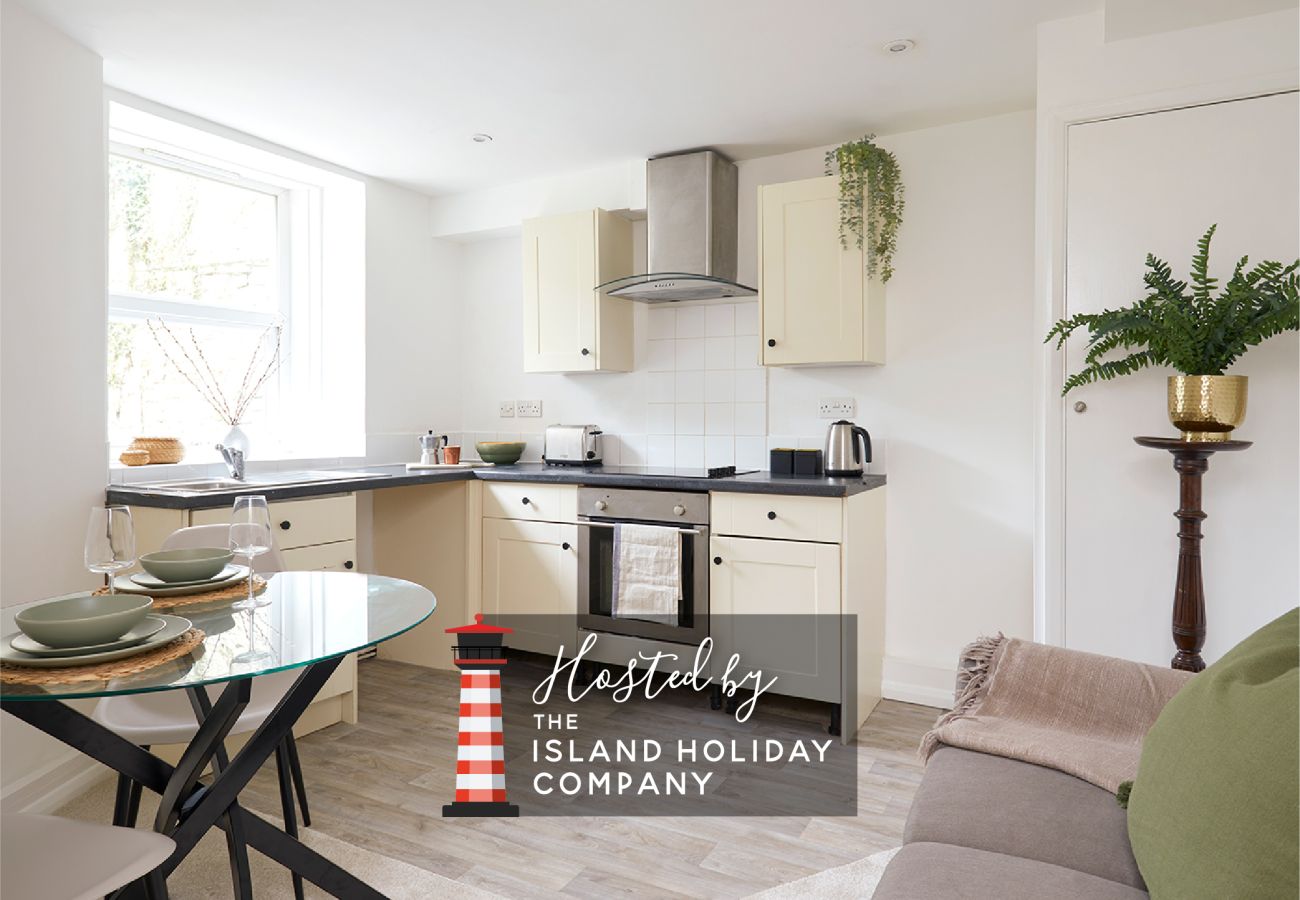 Apartment in Ryde - Wrafton House, Apartment 1, The Isle of Wight. 