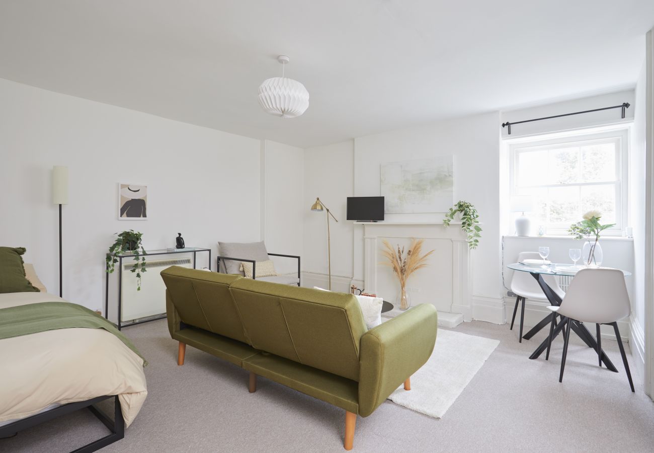 Studio in Ryde - Wrafton House, Apartment 4, The Isle of Wight. 