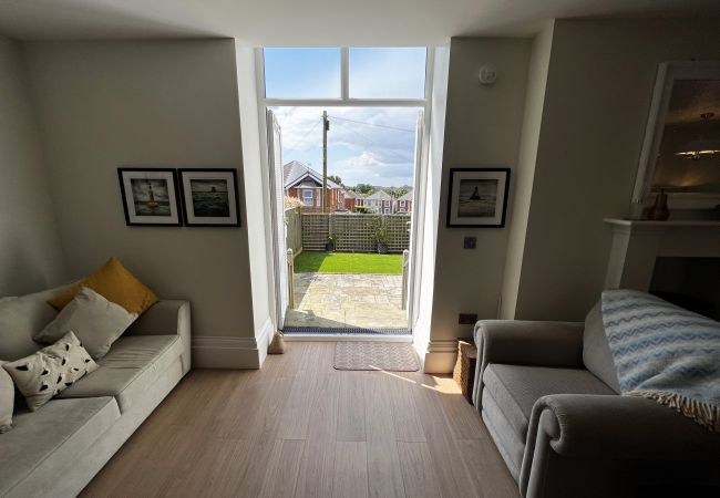 House in Shanklin - 5 Old School Mews, The Isle of Wight.  House in Shanklin - 5 Old School Mews, The Isle of Wight.
