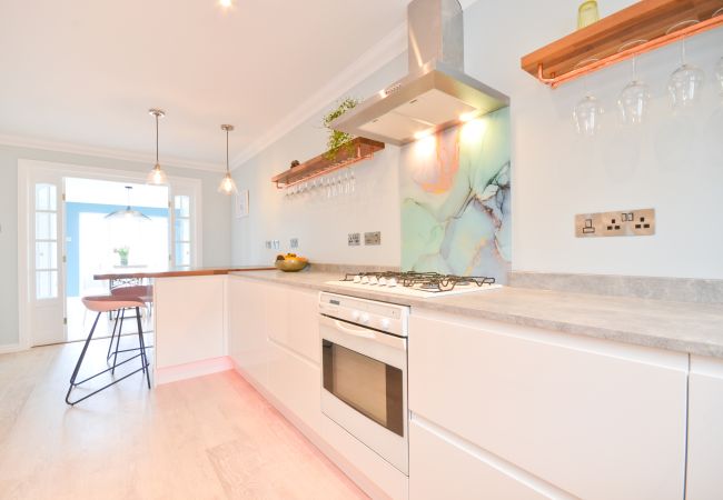 House in Gurnard - Princes Esplanade The Isle of Wight House in Gurnard - Princes Esplanade The Isle of Wight