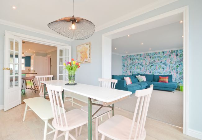 House in Gurnard - Princes Esplanade The Isle of Wight House in Gurnard - Princes Esplanade The Isle of Wight