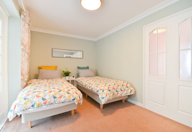 House in Gurnard - Princes Esplanade The Isle of Wight House in Gurnard - Princes Esplanade The Isle of Wight