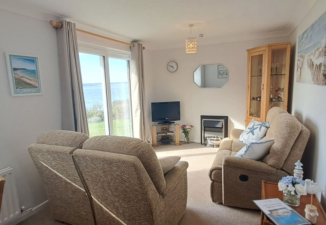 Bungalow in Freshwater - Brambles Farm Bungalow - Isle of Wight