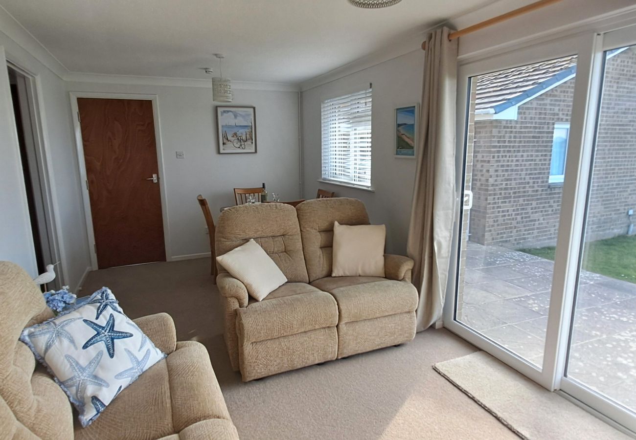 Bungalow in Freshwater - Brambles Farm Bungalow - Isle of Wight
