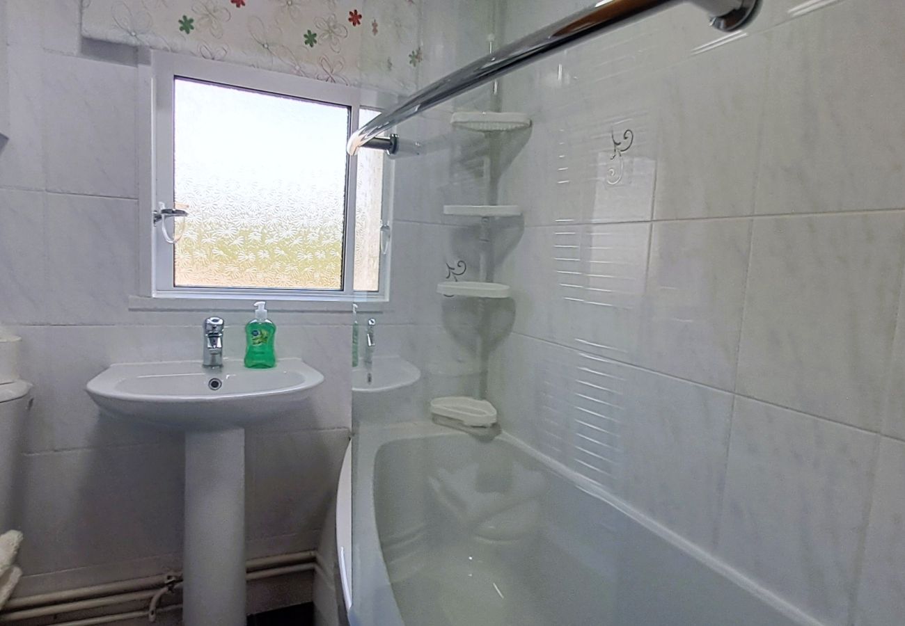 Bungalow in Freshwater - Brambles Farm Bungalow - Isle of Wight