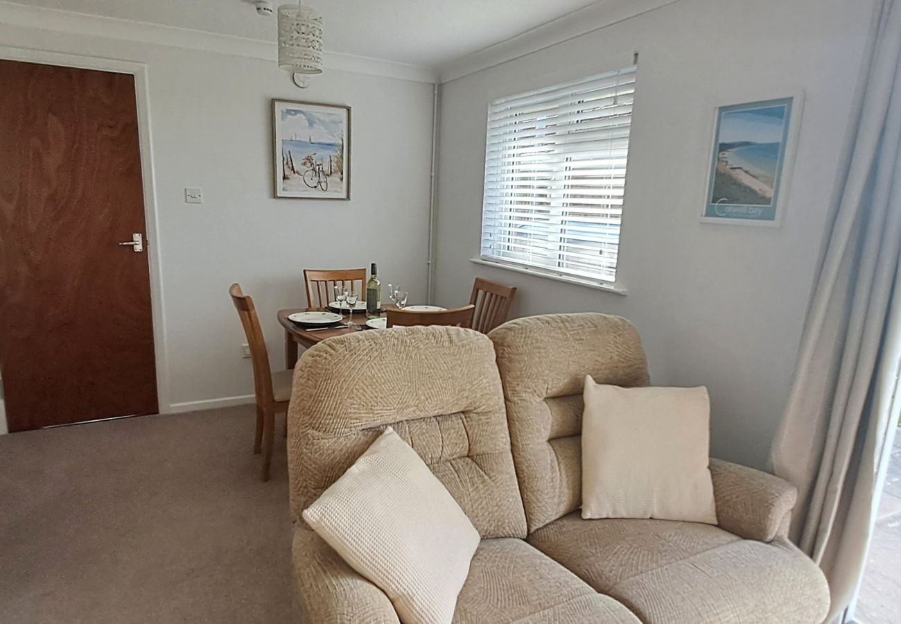 Bungalow in Freshwater - Brambles Farm Bungalow - Isle of Wight