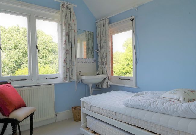 Cottage in Seaview - Thin End  The Isle of Wight Cottage in Seaview - Thin End  The Isle of Wight