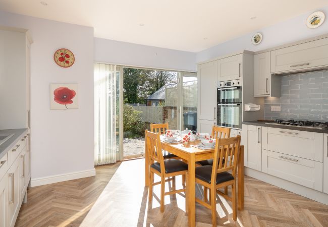 Cottage in Brighstone - The Poppies The Isle of Wight Cottage in Brighstone - The Poppies The Isle of Wight